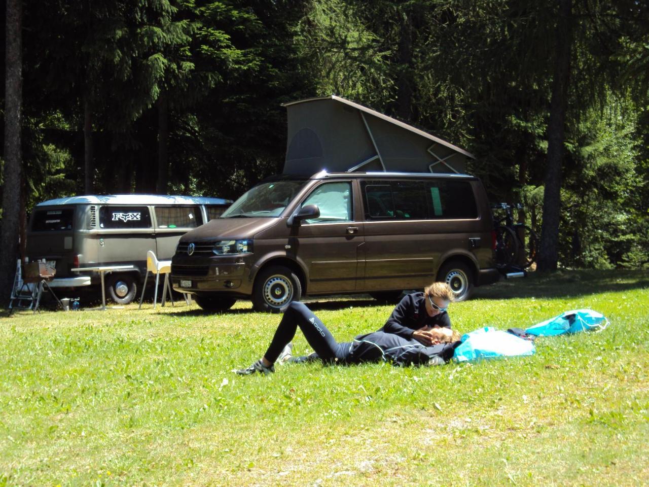 Dortoir Moubra Hostel Crans-Montana Ngoại thất bức ảnh